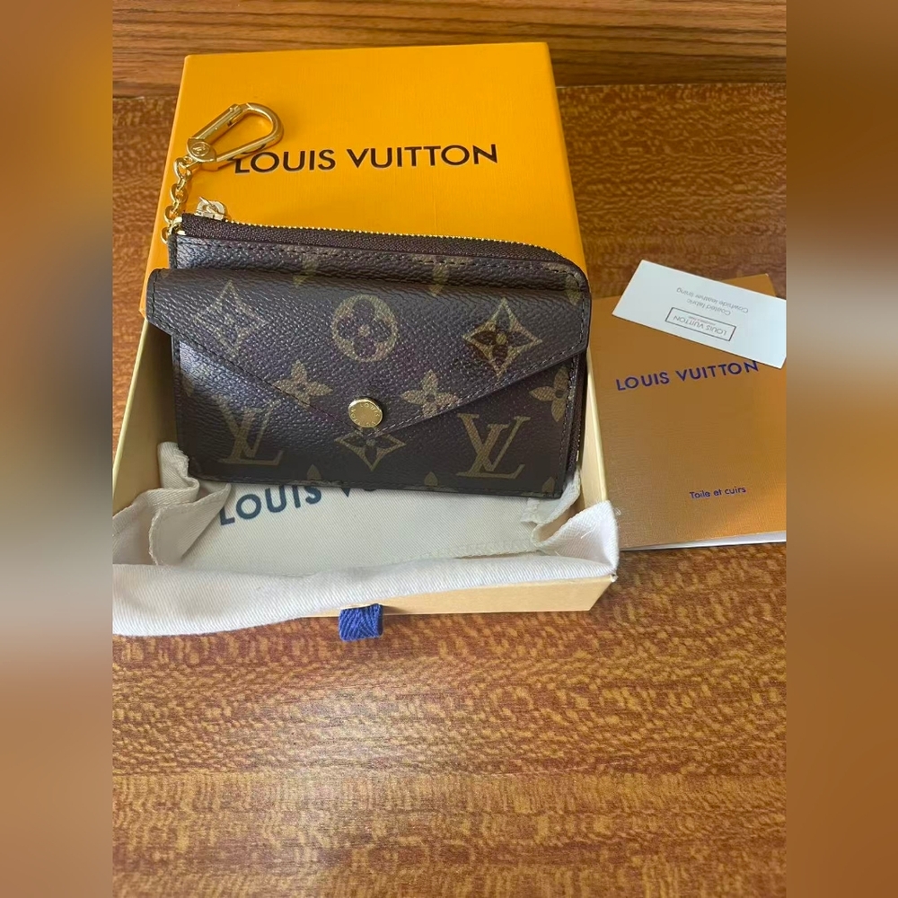 Louis Vuitton Monogram Card Holder Recto Verso